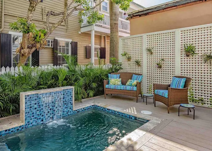 The Toasted Coconut By Last Key Realty Key West